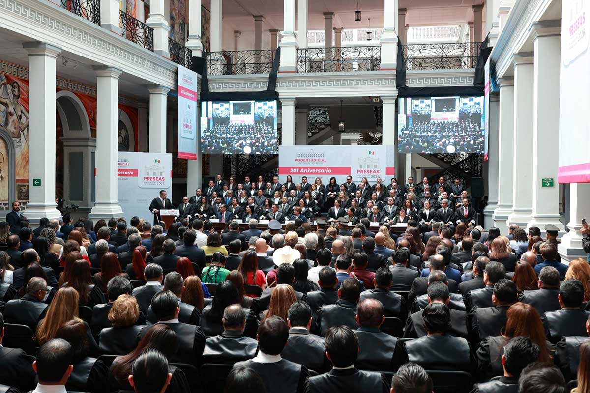 PJEdoméx celebra 201 años con entrega de preseas a juristas.