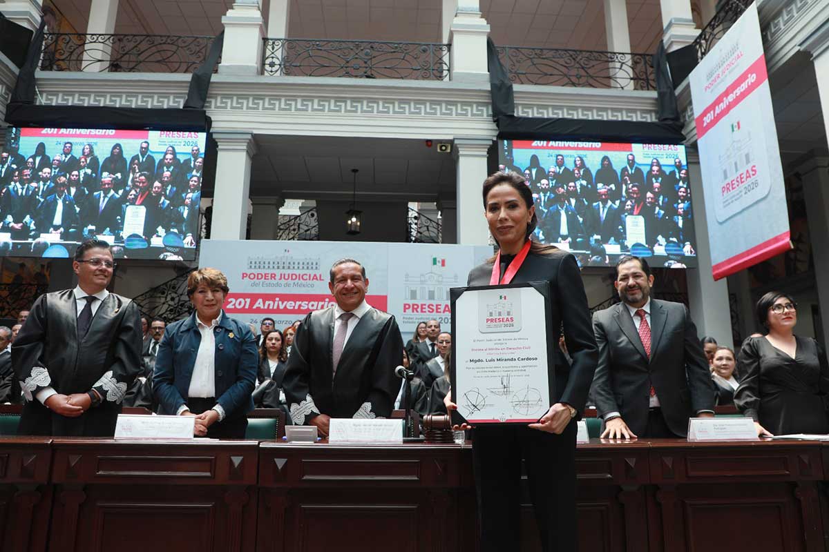 Poder Judicial del Estado de México conmemora 201 años con entrega de preseas