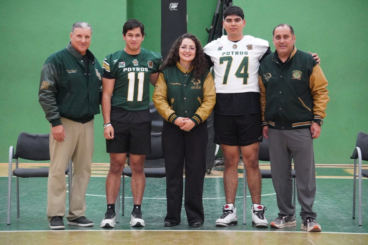 Potros Salvajes de la UAEMéx reciben uniformes.