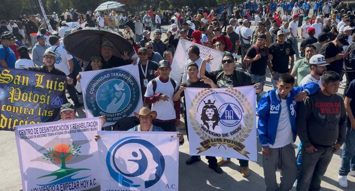 Se manifiestan de forma pacífica contra clausura de anexos en el Estado de México