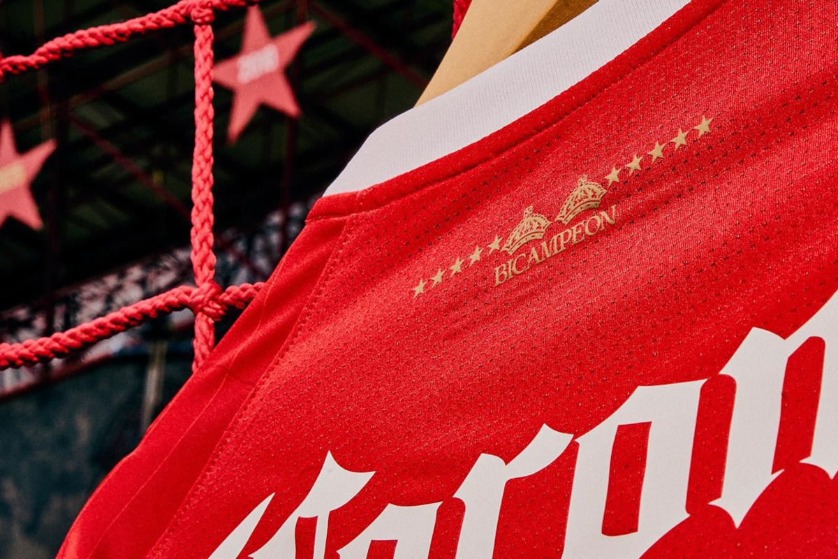 Jersey conmemorativo del Toluca.