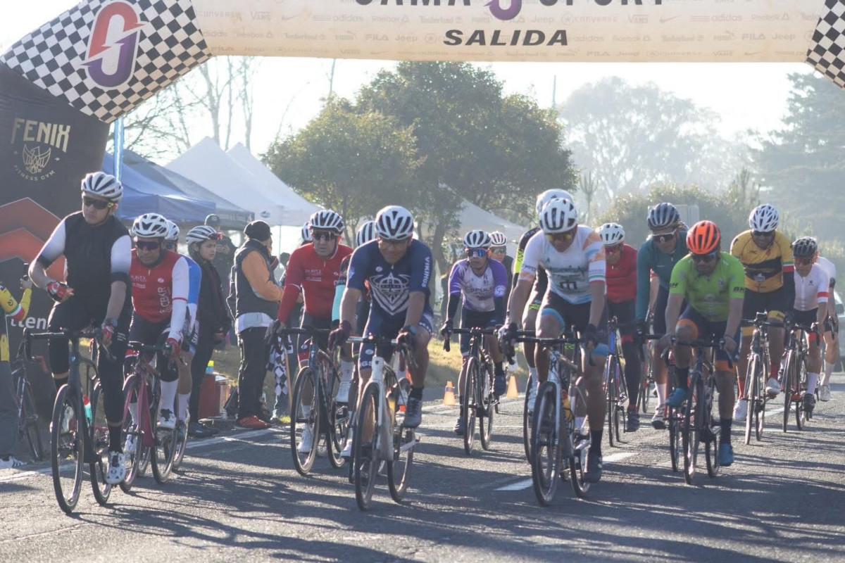 Competencia de ciclismo en Toluca.