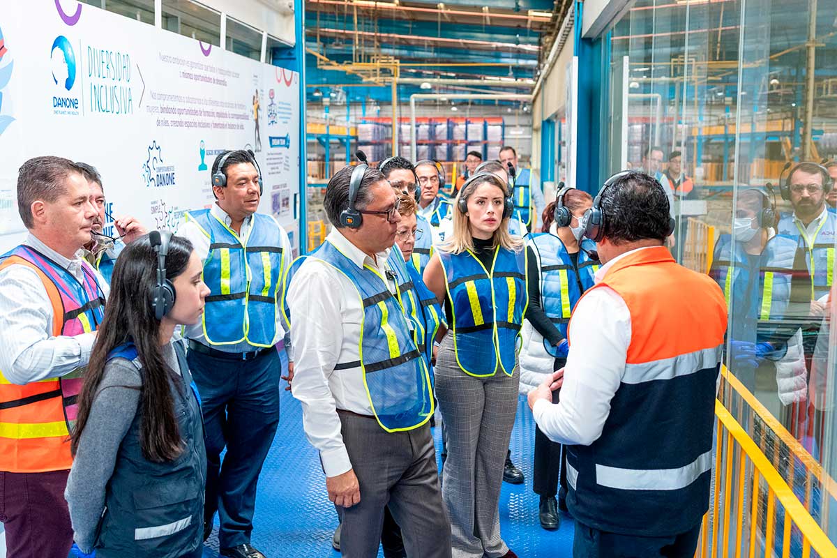 Toluca y Danone firman alianza para rehabilitar parques y espacios deportivos