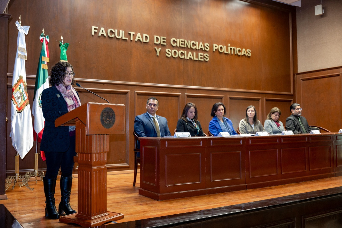 Firma de convenio de la UAEMéx y Centros de Integración Juvenil.
