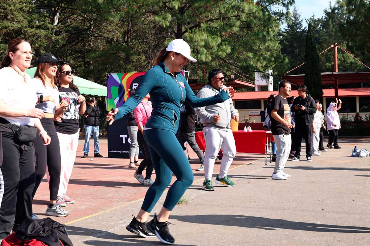 Mega Clase de Zumba organizado por DIF Toluca.