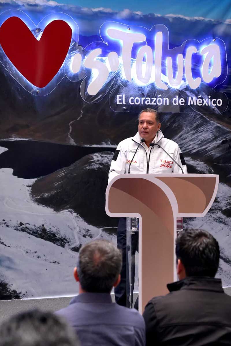 Presidente municipal de Toluca en conferencia de prensa.