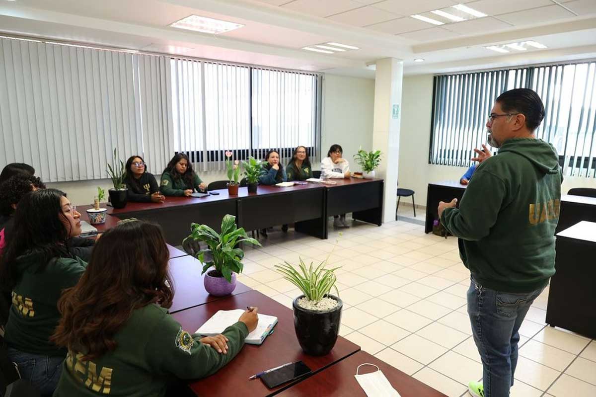 UAEMéx brfinda consultas psicológicas para atender la salud emocional de los estudiantes.