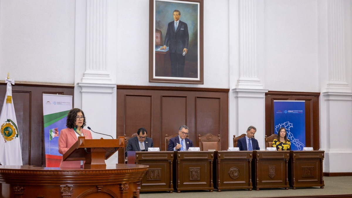 Encuentro de economía de la UAEMéx.