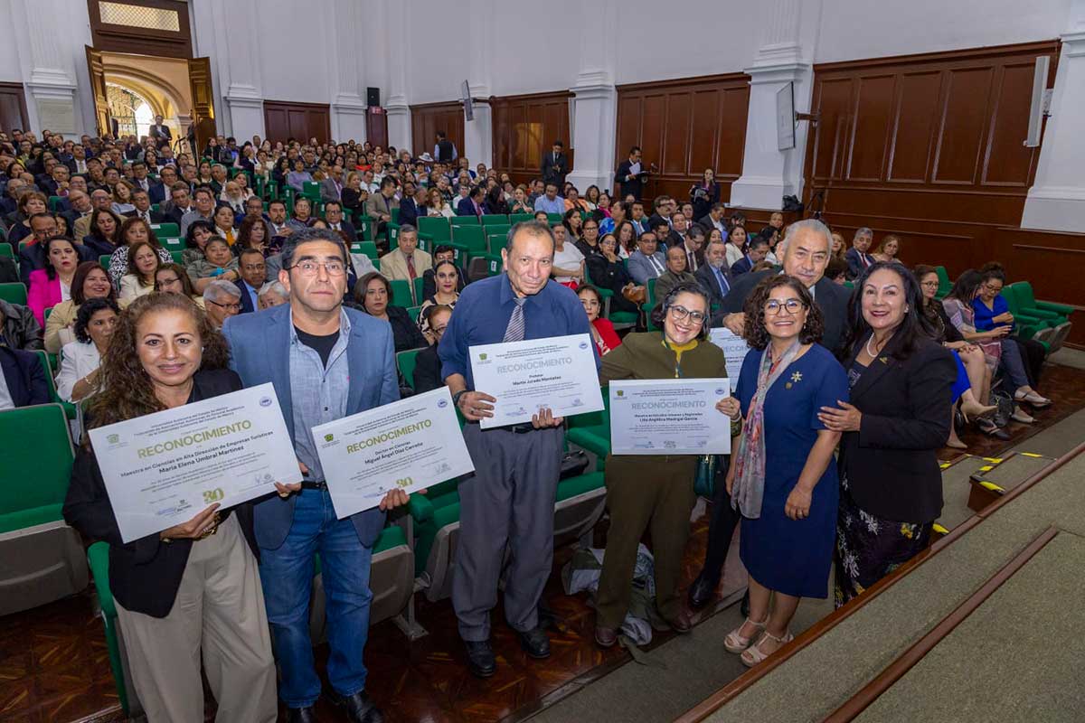 UAEMéx reconoce a su comunidad docente por su compromiso y trayectoria ...