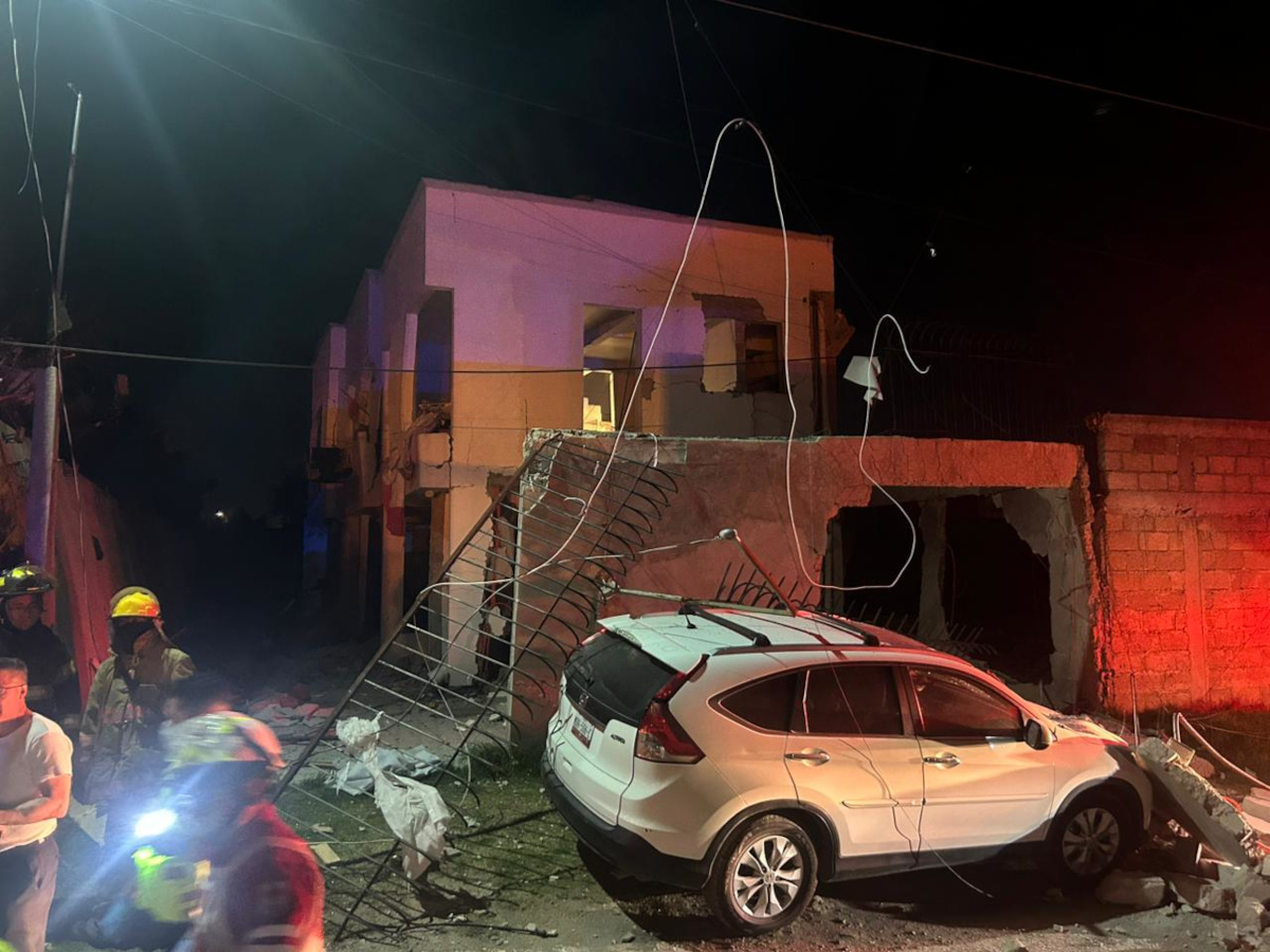 Explosión por fuga de gas deja personas lesionadas y moviliza a cuerpos de emergencia en Toluca