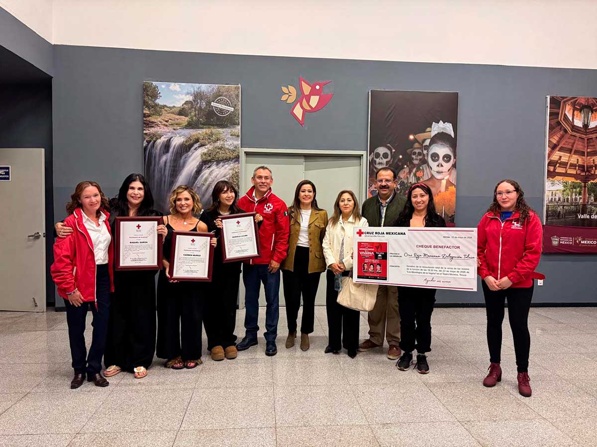Función Los Monologos de la Vagina para apoyar a la Cruz Roja Toluca.