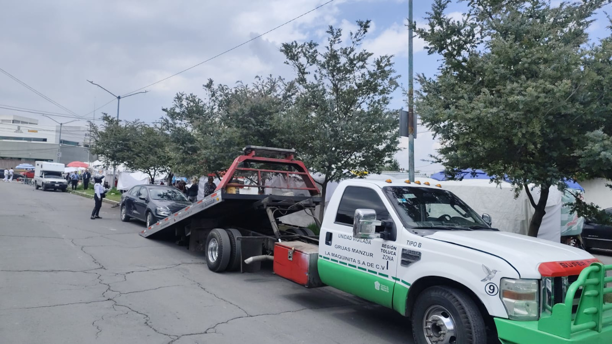 Gobierno de Toluca llama a evitar estacionarse en lugares prohibidos