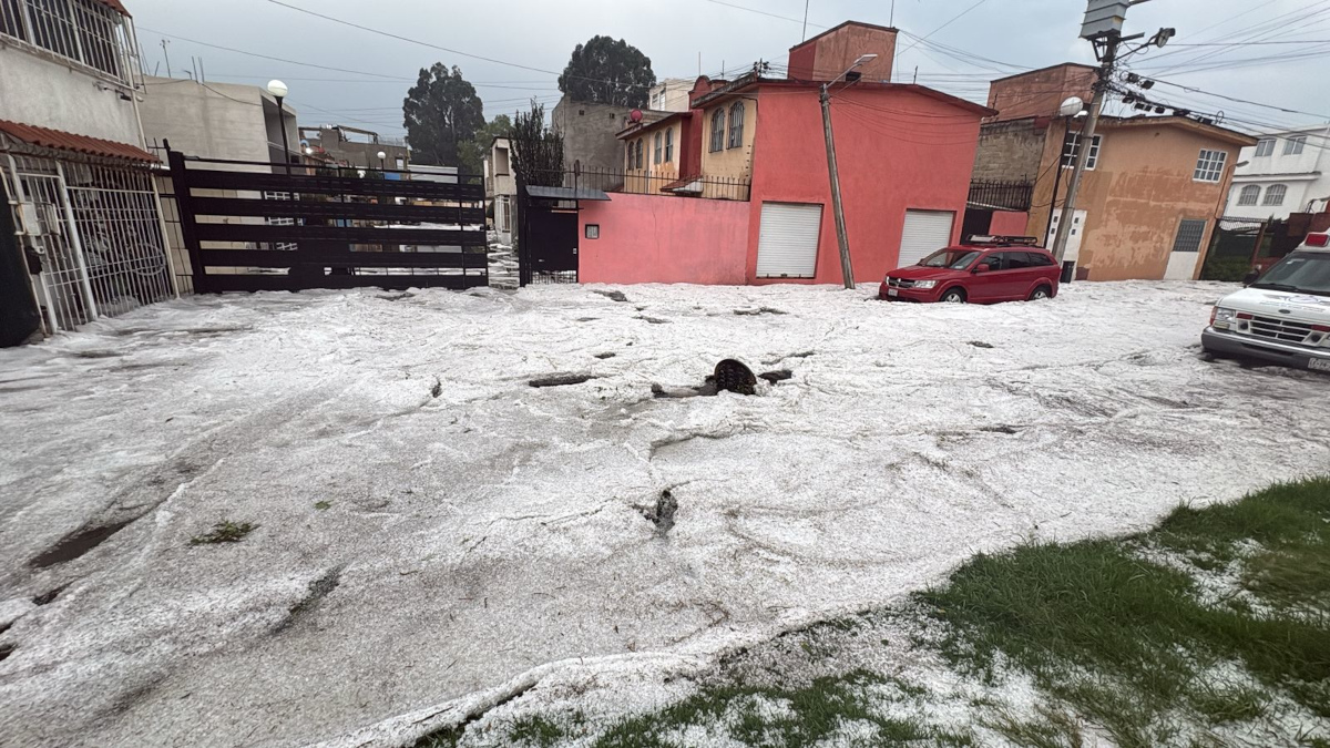 Granizada en Los Sauces moviliza a cuerpos de emergencia en Toluca; reportan saldo blanco