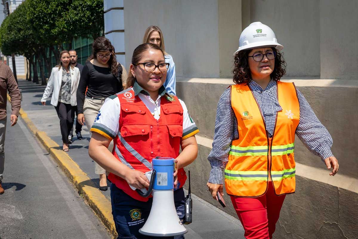 Más de 112 mil universitarios de la UAEMéx participan con éxito en Simulacro Nacional 2026