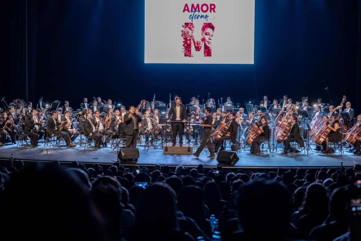 OFiT y la música de Juan Gabriel conquistan el corazón de las mamás de Toluca