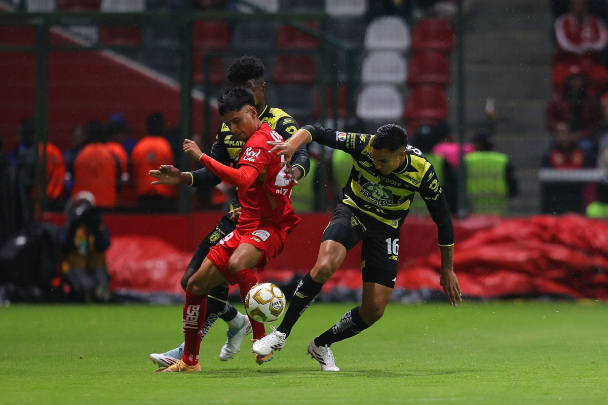 Pachuca sorprende al Toluca y toma ventaja en los cuartos de final