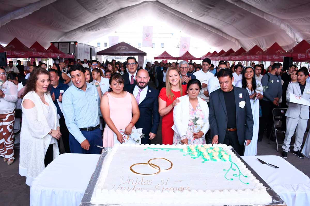 San Mateo Atenco cierra Caravanas por la Justicia Social con 60 bodas colectivas
