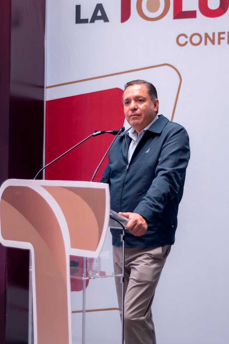 Toluca continuará con obras de bacheo a pesar de ls lluvias.