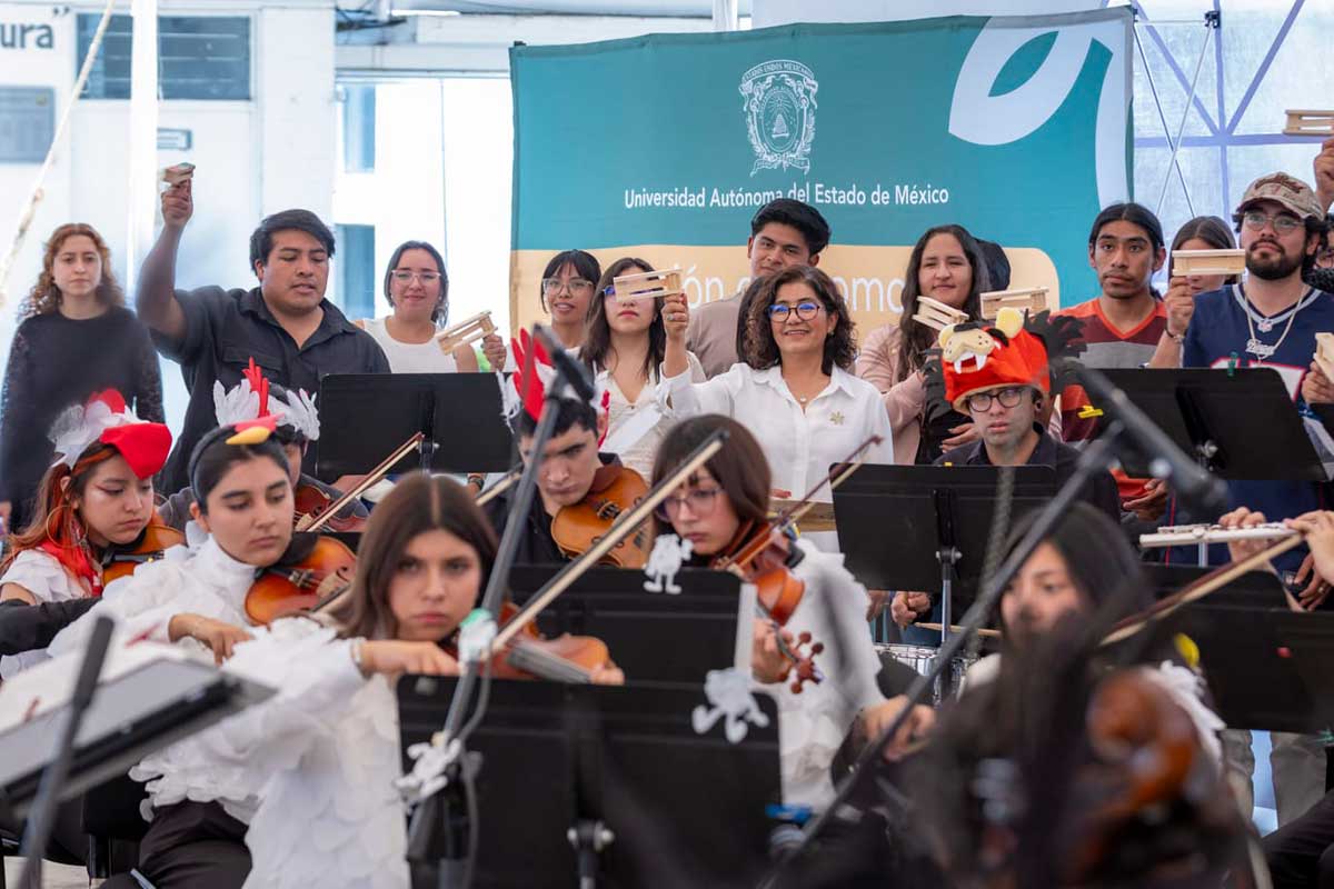 La Orquesta Sinfónica Juvenil de la UAEMéx realiza concierto por el Día del Niño.