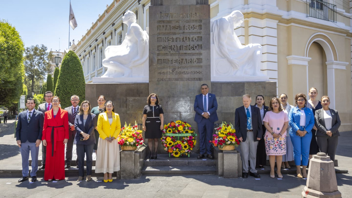 UAEMéx reconoce a docentes como pilar de la educación pública y la transformación social