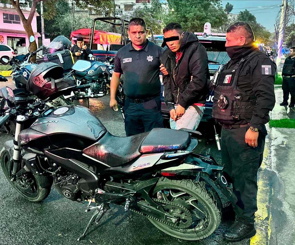 Detienen presunto "motorratón" en Toluca.