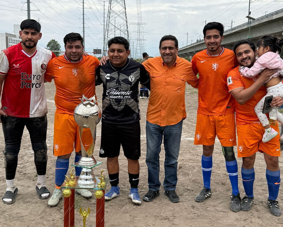 Carlos Santiago impulsa el deporte amateur y reconoce a más de 2 mil futbolistas en Metepec