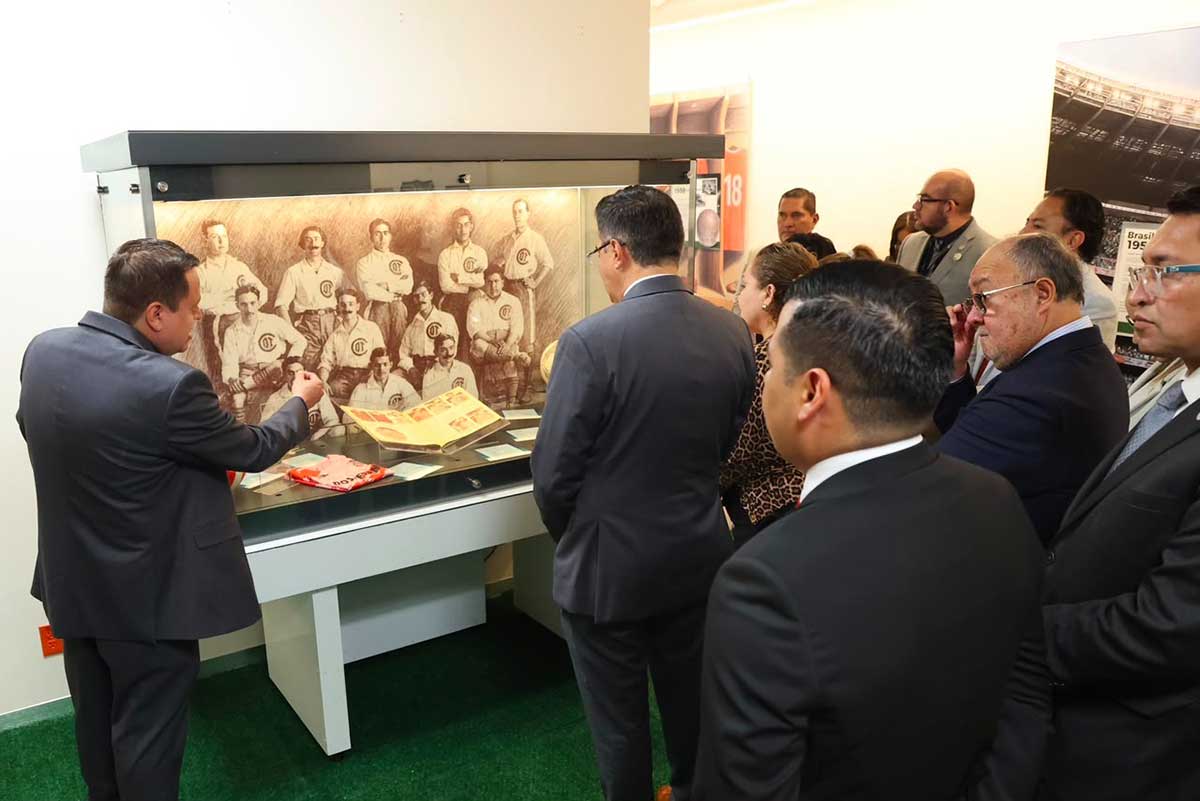 Entre goles y recuerdos: Archivo del PJEdomex convierte al futbol en memoria viva con una exposición única