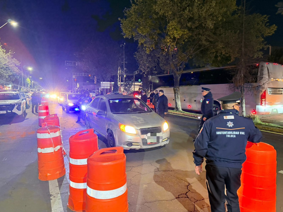 Operativo "Conduce Sin alcohol" en Toluca.