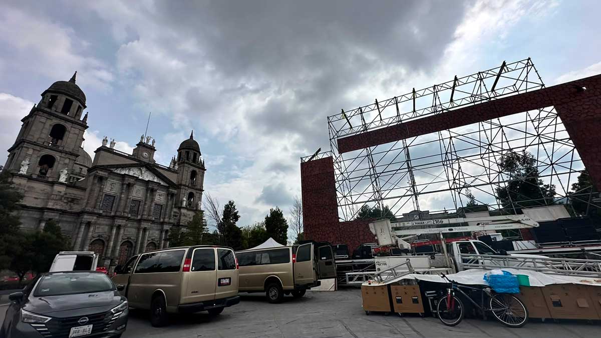Toluca instala pantallas gigantes para disfrutar del Mundial de Futbol.