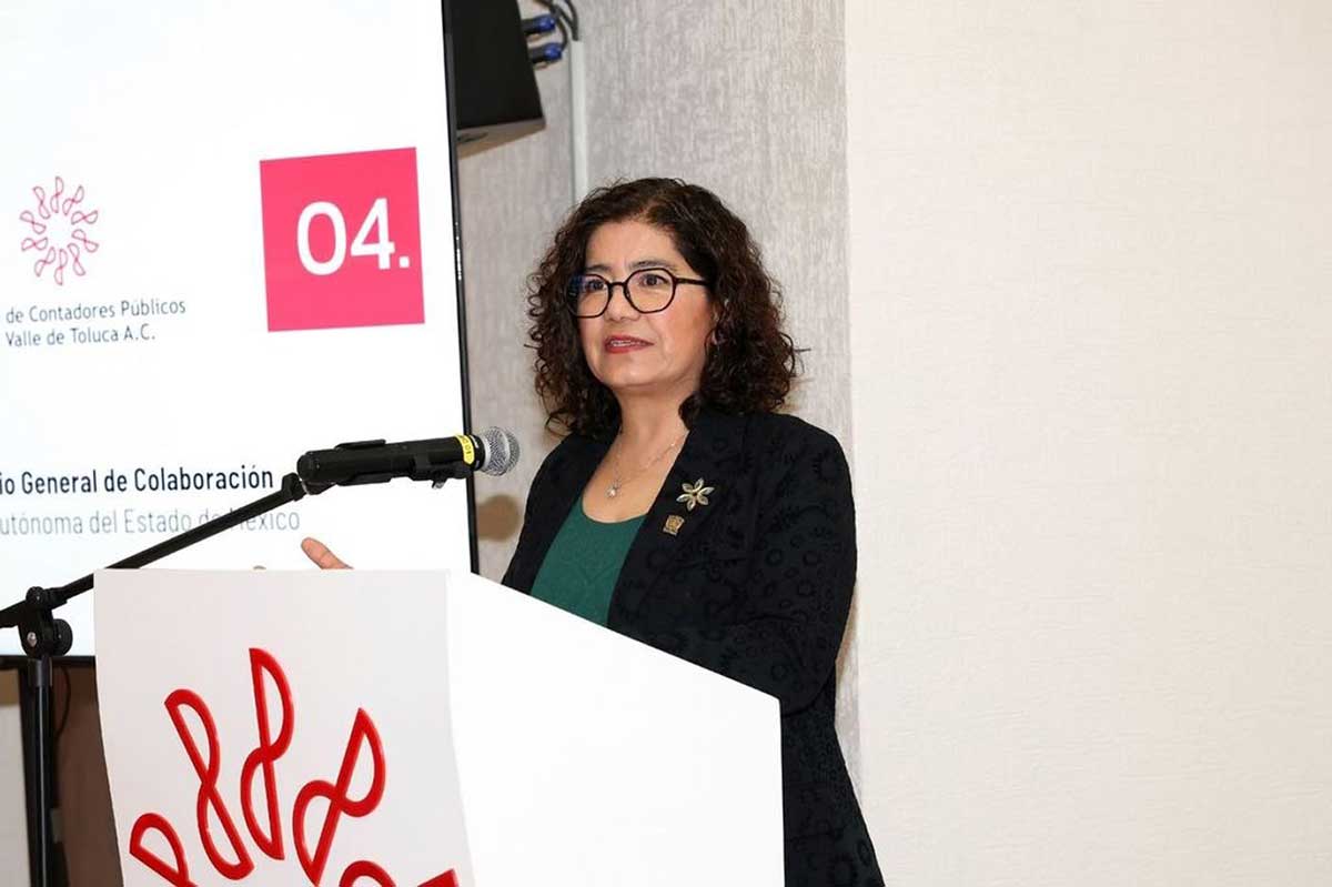 Firma de convenioo de la UAEMéx y el Colegio de Contadores del Valle de Toluca.