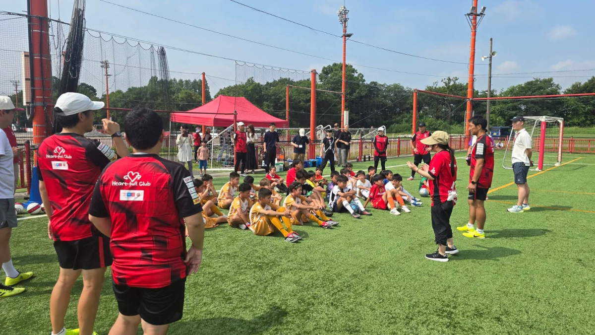 Niños y niñas toluqueños compiten en campeonato de futbol en Japón.