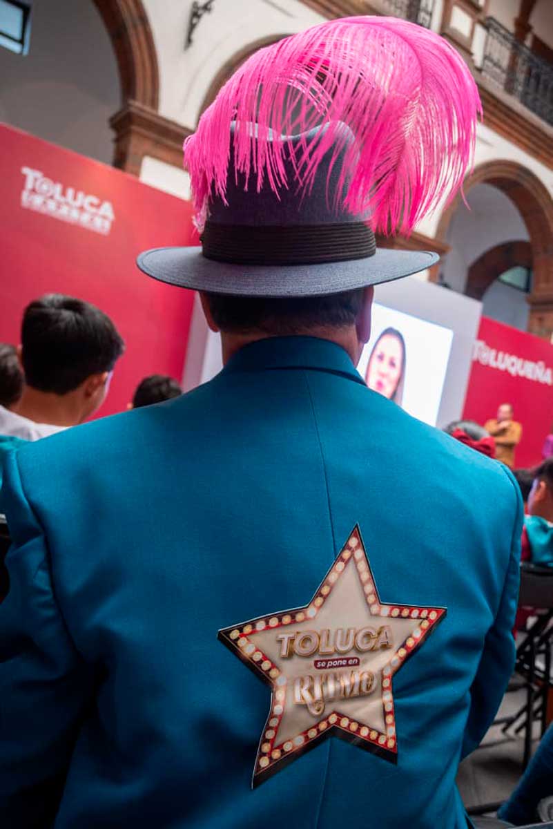 DIF Toluca anuncia concurso de baile para adultos mayores.
