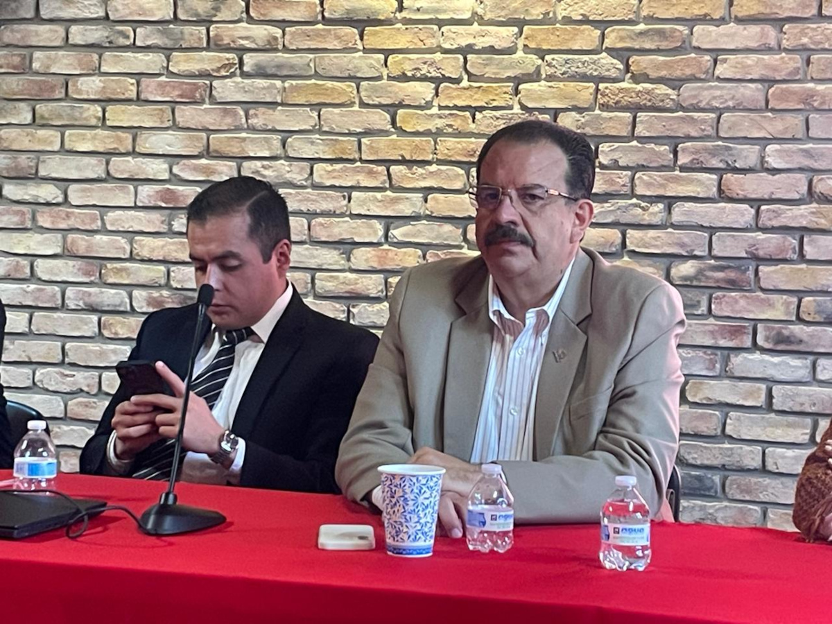 Empresarios de Toluca en conferencia de prensa.