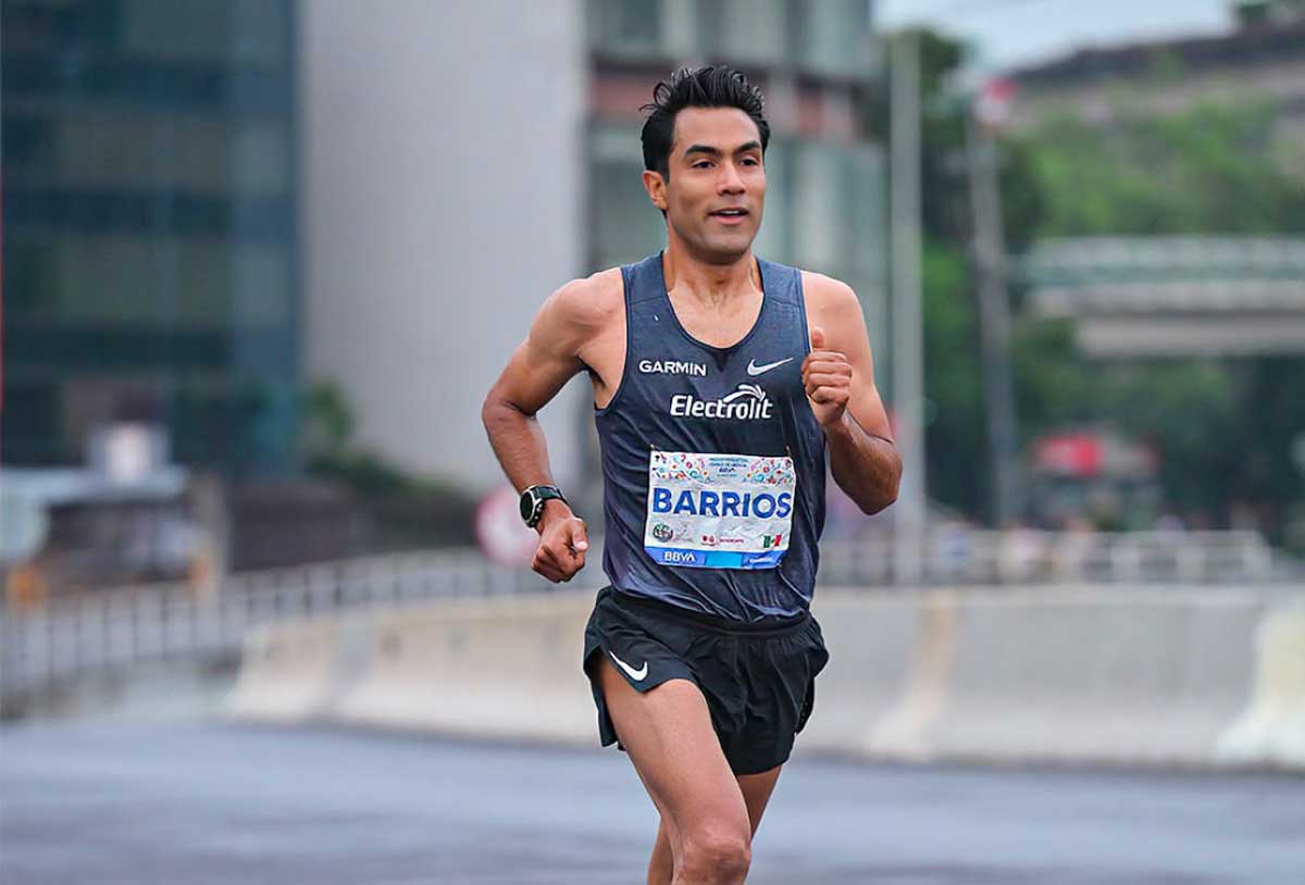 Juan Luis Barrios destaca en el Medio Maratón de la CDMX y elogia la exigencia de la nueva ruta