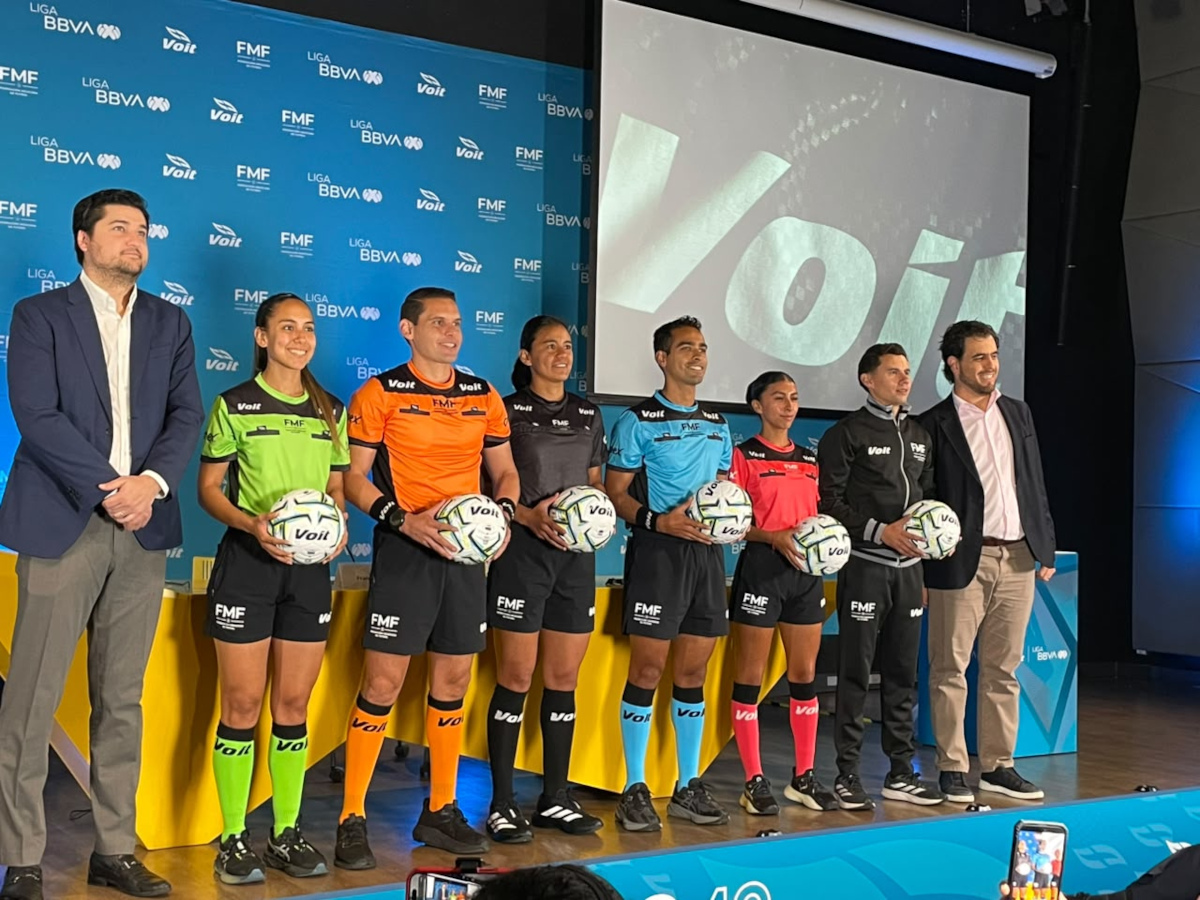 La Liga MC presenta su nuevo balón para el Torneo Apertura 2026.