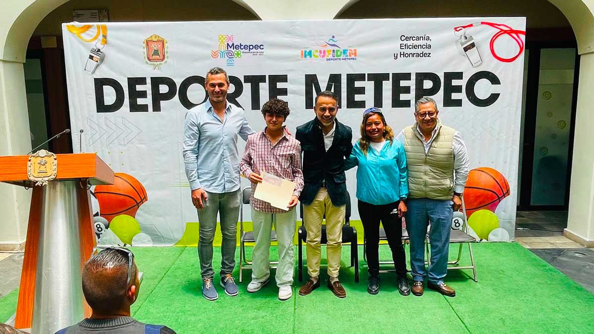 Metepec reconoce a sus mejores deportistas con estímulos económicos por sus logros nacionales e internacionales