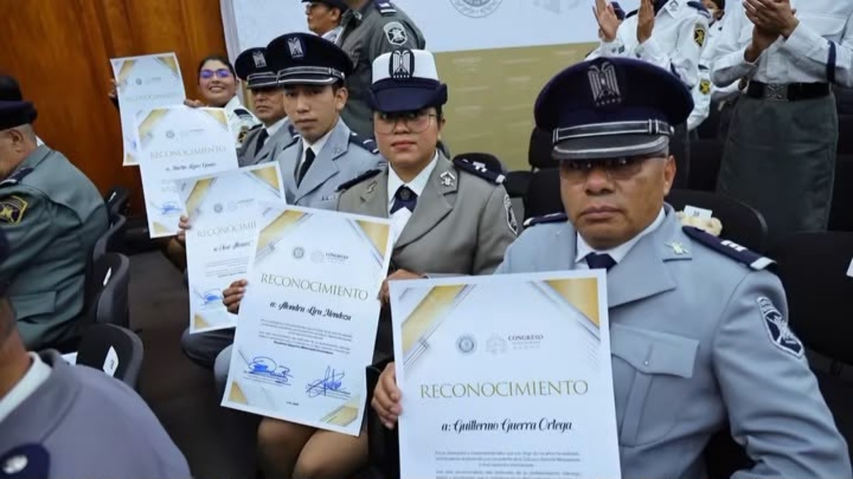 Reconocen a 42 exponentes del Pentatlón Deportivo Militarizado en el Estado de México