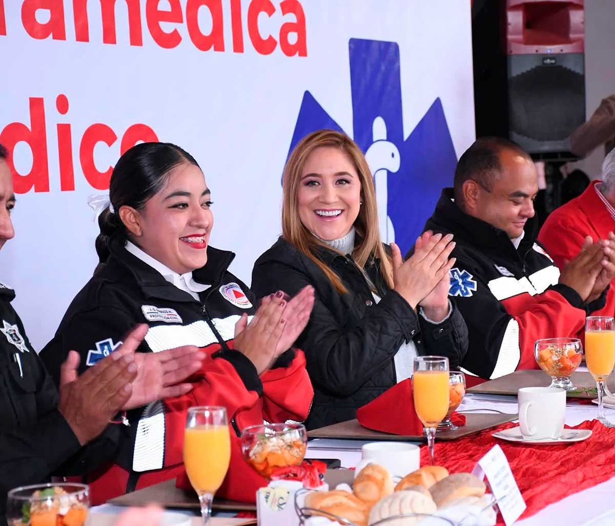 San Mateo Atenco reconoce a sus paramédicos.