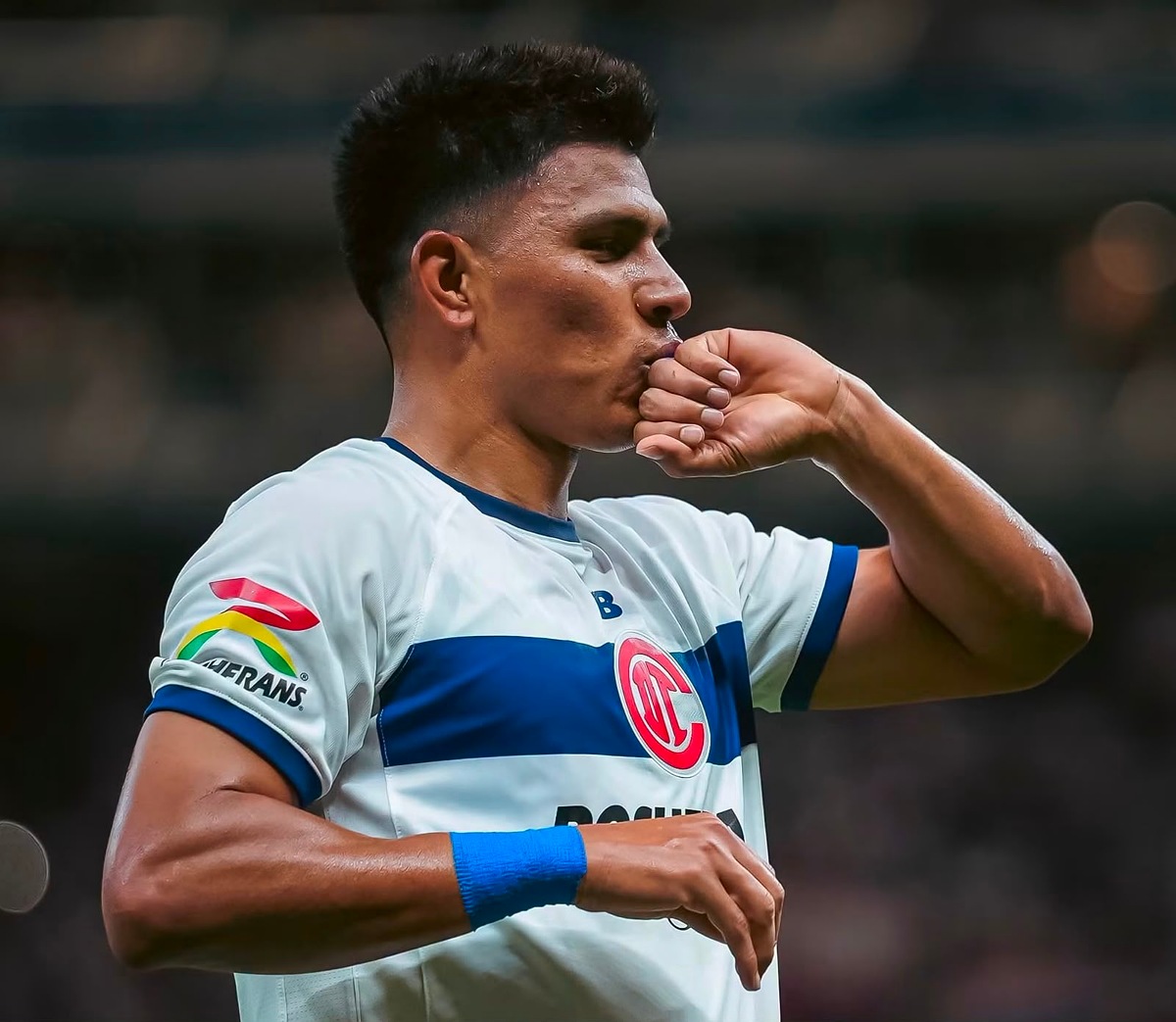 Toluca triunfa contra Chivas en partido del Apertura 2026.