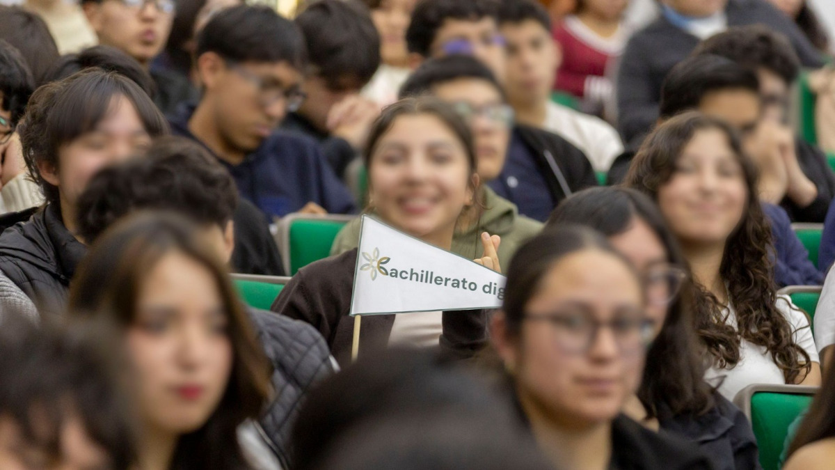Bachillerato Digital UAEMéx: inicia nueva modalidad con 532 estudiantes