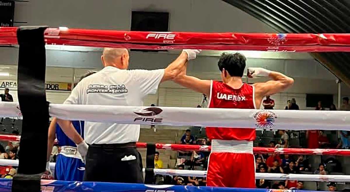Boxeadores del Deportivo Agustín Millán de Toluca.