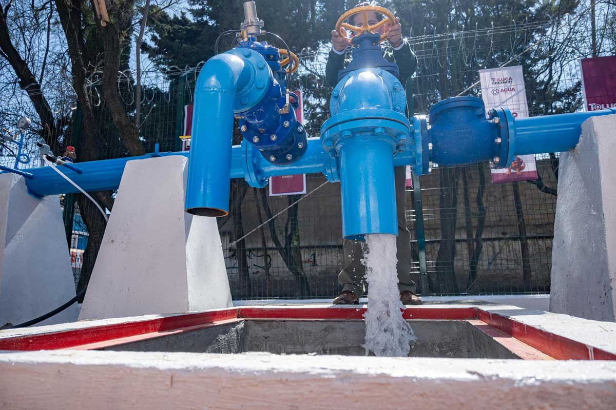 Falla de agua en Toluca.