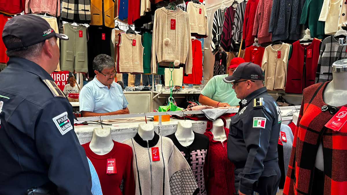 Gobierno de Toluca realiza operativo en el mercado de palmillas.