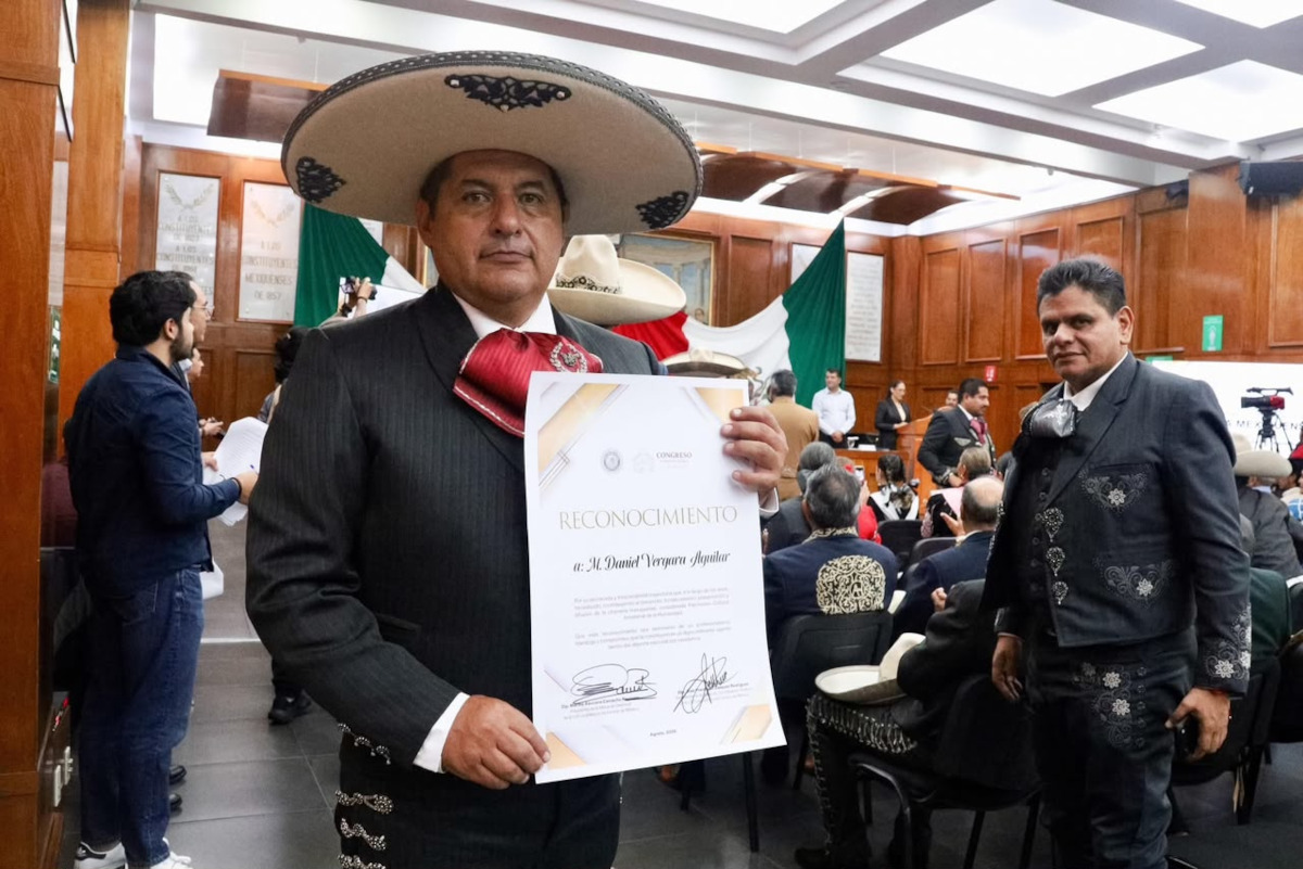 El Congreso Mexiquense reconoce a charros y escaramuzas mexiquenses.