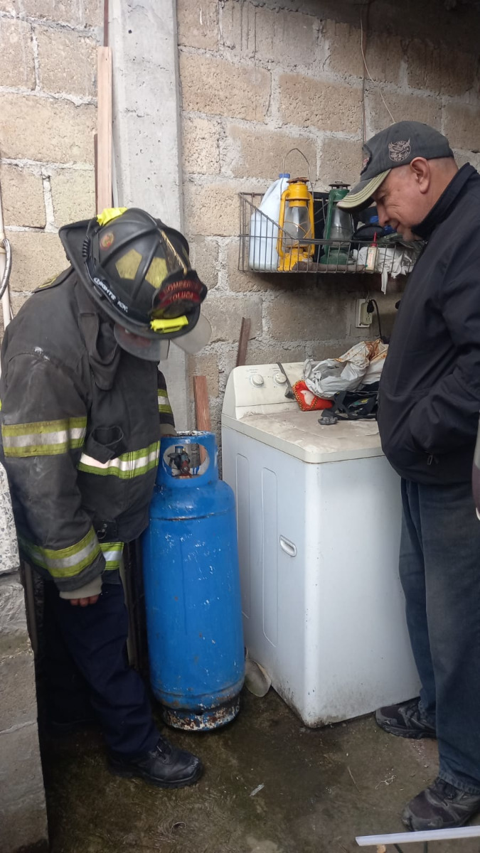 Toluca pide a la población revisar conexiones y tuberías de gas.