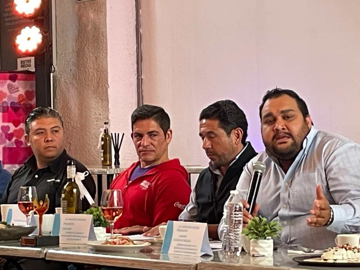 Miembros de CANIRAC en el Edomex.
