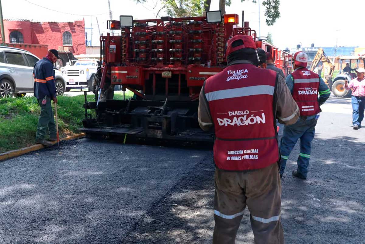 Repavimentación en Toluca.