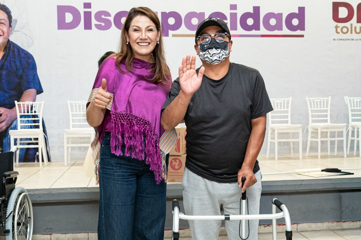 Ayuda de DIF Toluca a población vulnerable.