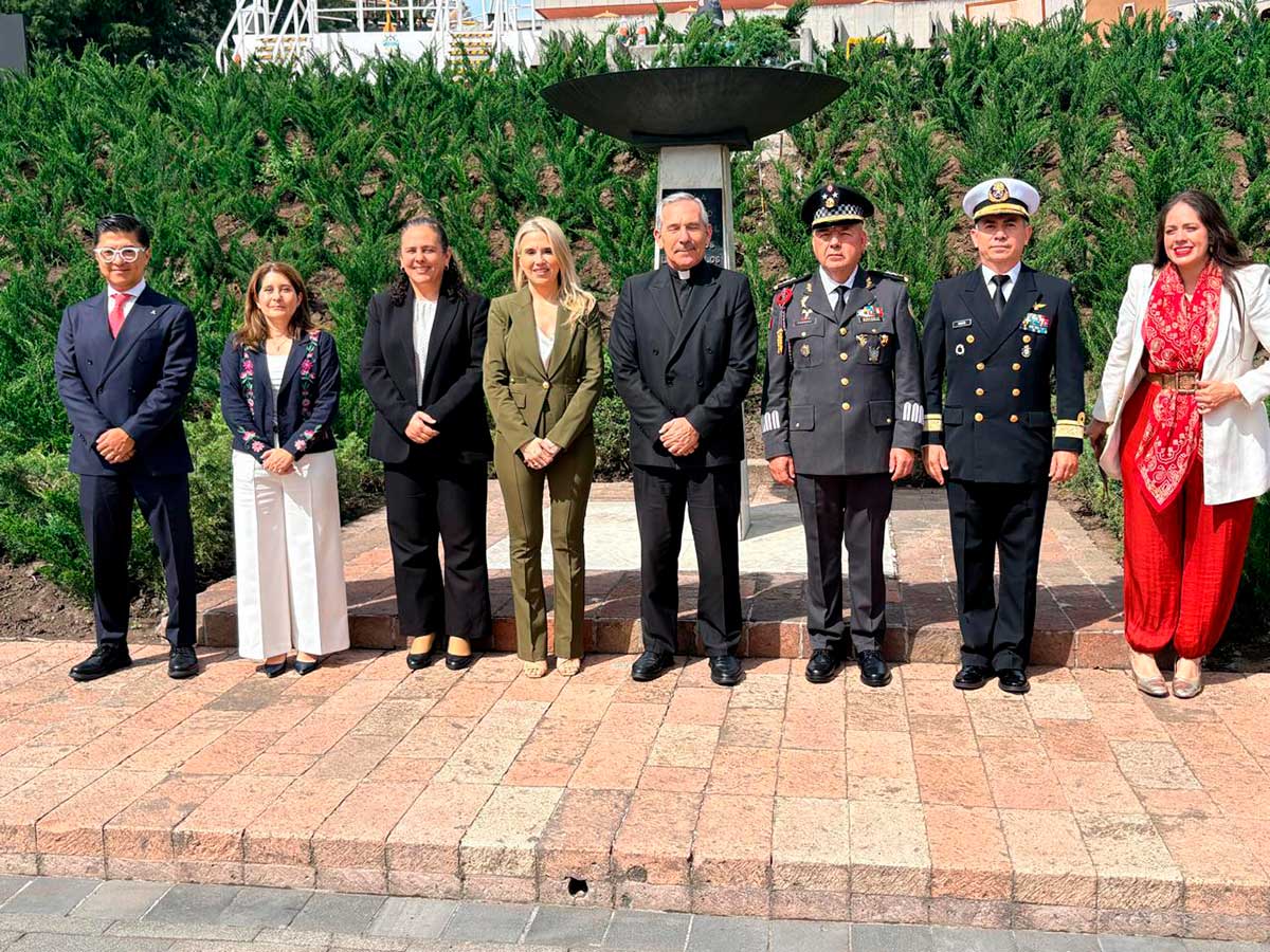 Exposición militar y naval en Huixquilucan.