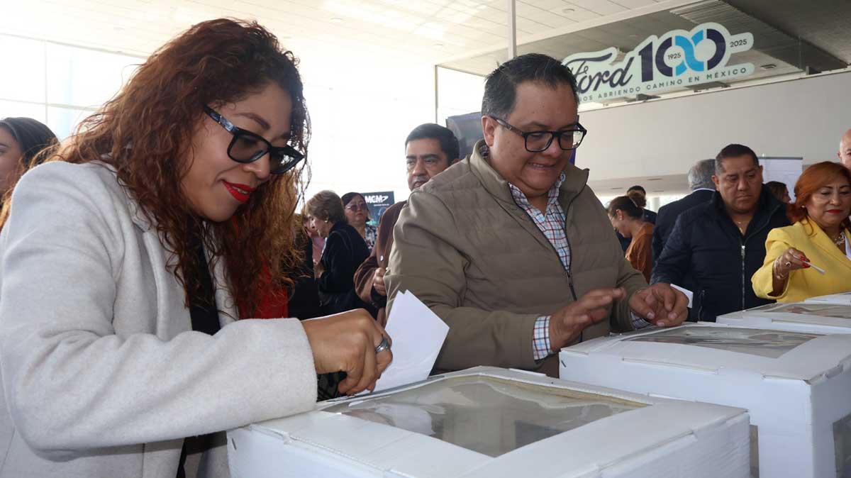 COPARMEX Estado de México reelige a Julian Niembro Rivera como presidente.